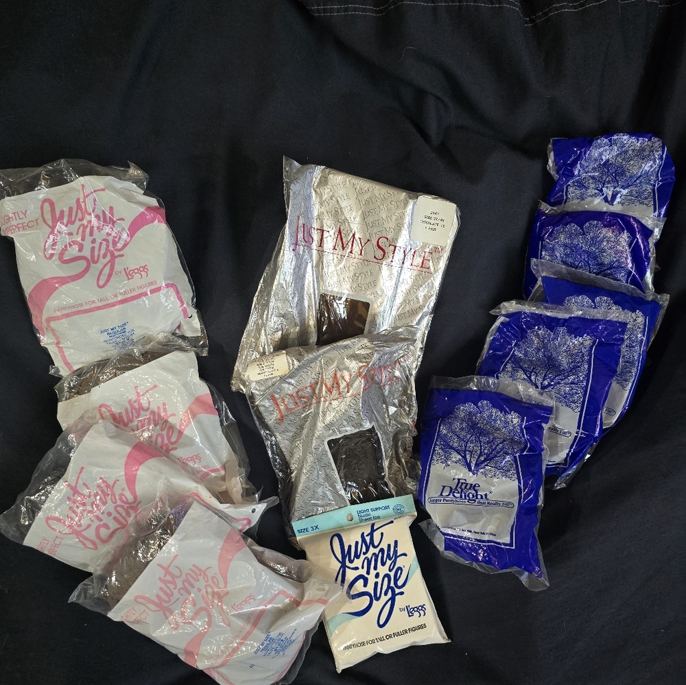 Assorted Pantyhose Sizes 3X-4X - 10 packs